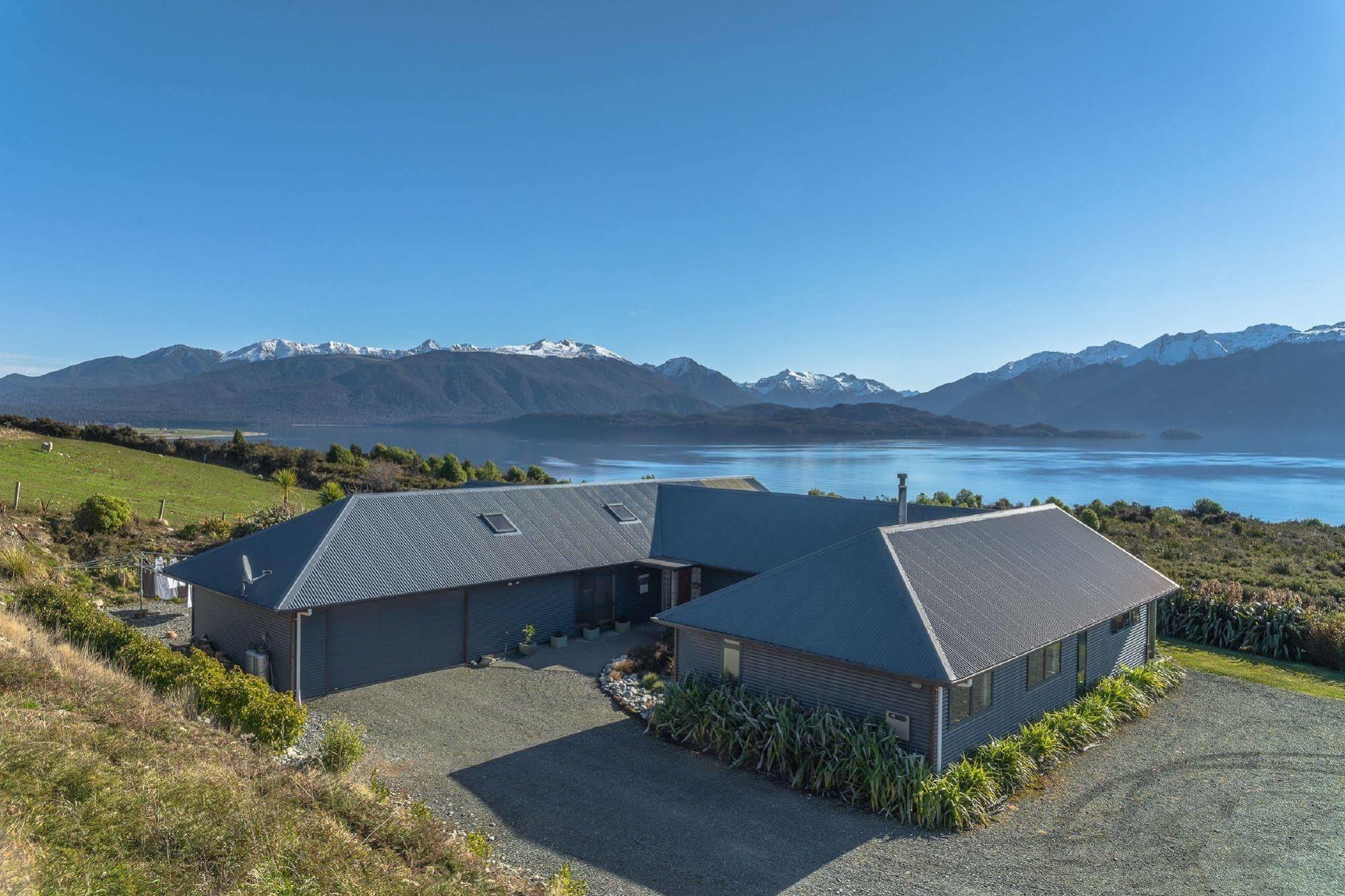 Loch Vista Bed & Breakfast Bed & Breakfast Te Anau Exterior photo